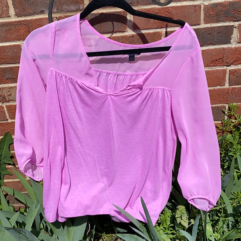 American Eagle Outfitters fushia shirt